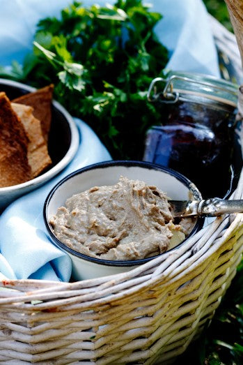 Chicken liver Pate with Caramelised Onions and Easy Melba Toast